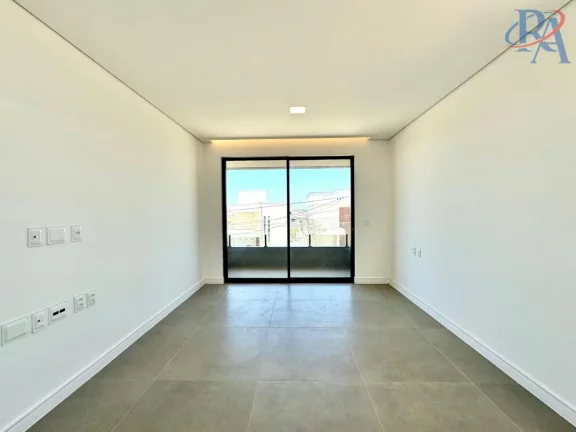 Imagem Casa para Venda em Eusébio, COITÉ, 4 dormitórios, 4 suítes, 5 banheiros, 4 vagas