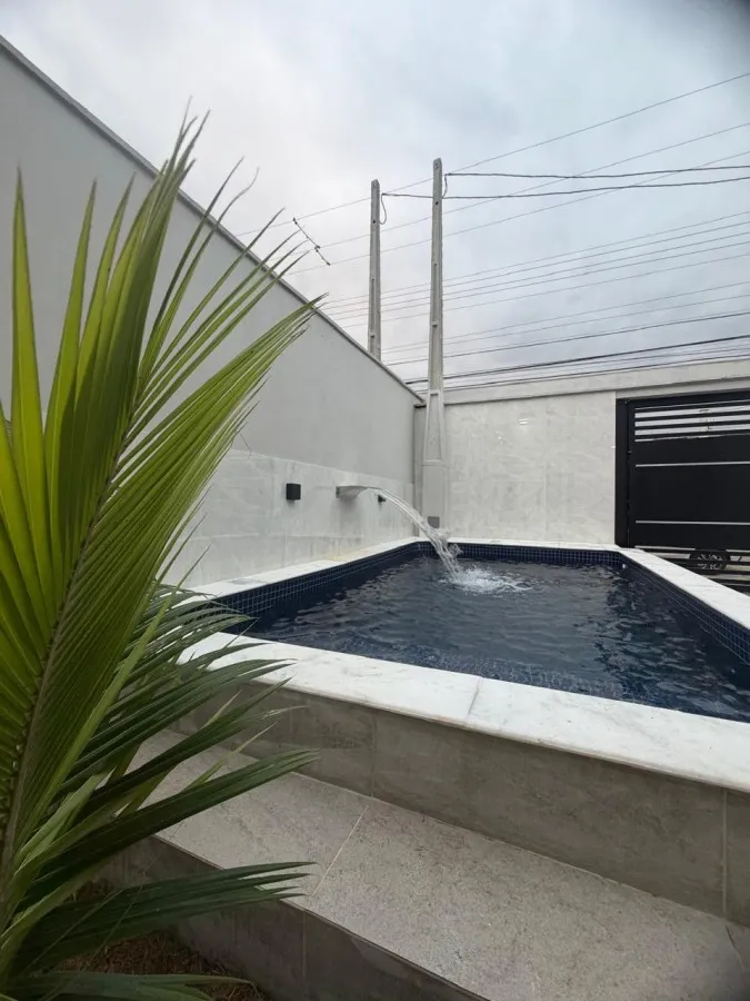 Imagem Casa para Venda em Itanhaém, Jamaica (Praia), 2 dormitórios, 1 suíte, 2 banheiros, 2 vagas