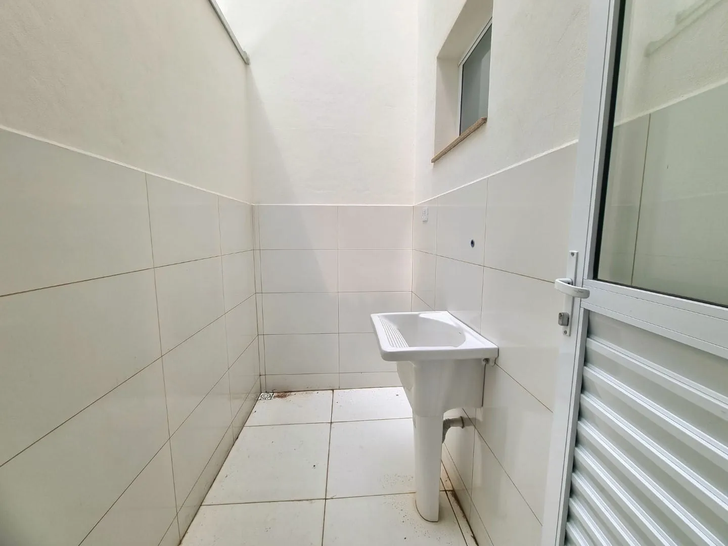 Imagem Casa Térrea com 2 Dormitórios, Terraço Gourmet Privativo, Localização Central e Acabamento Sofisticado