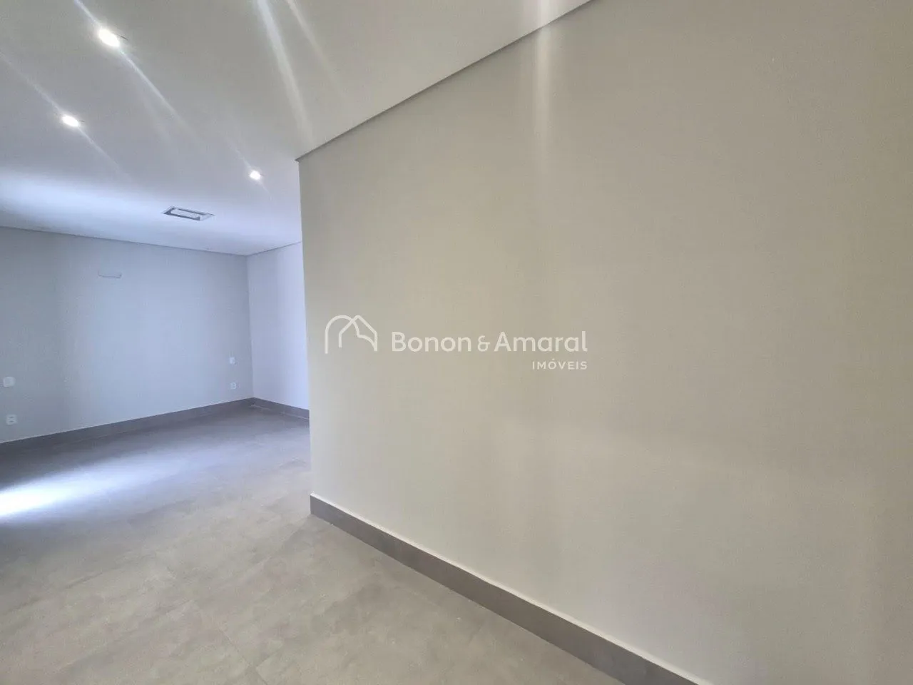 Imagem Casa a venda no Condomínio Jardim dos Lírios - Paulínia, SP