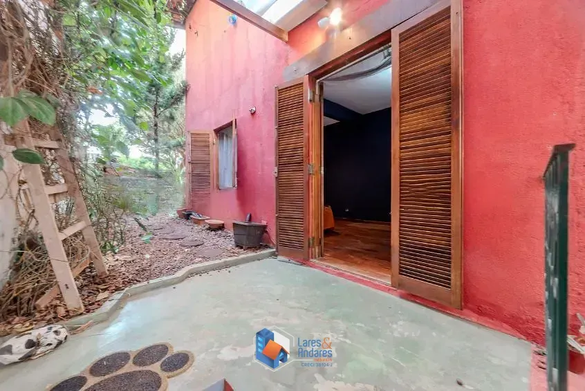 Imagem Casa para venda em Vila Pompéia com 4 quartos, sendo 4 suítes, 231m²
