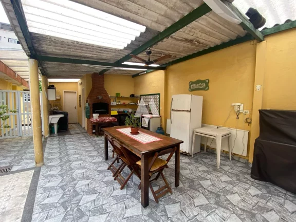 Imagem Casa com 8 quartos e 11 banheiros em Santos