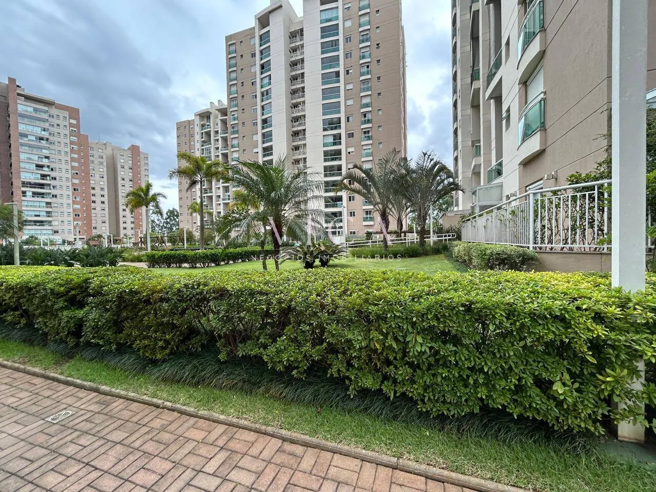 Imagem Premium Tamboré | 156m² | Mobiliado | Vista para a Mata | R$ 14.300/mês