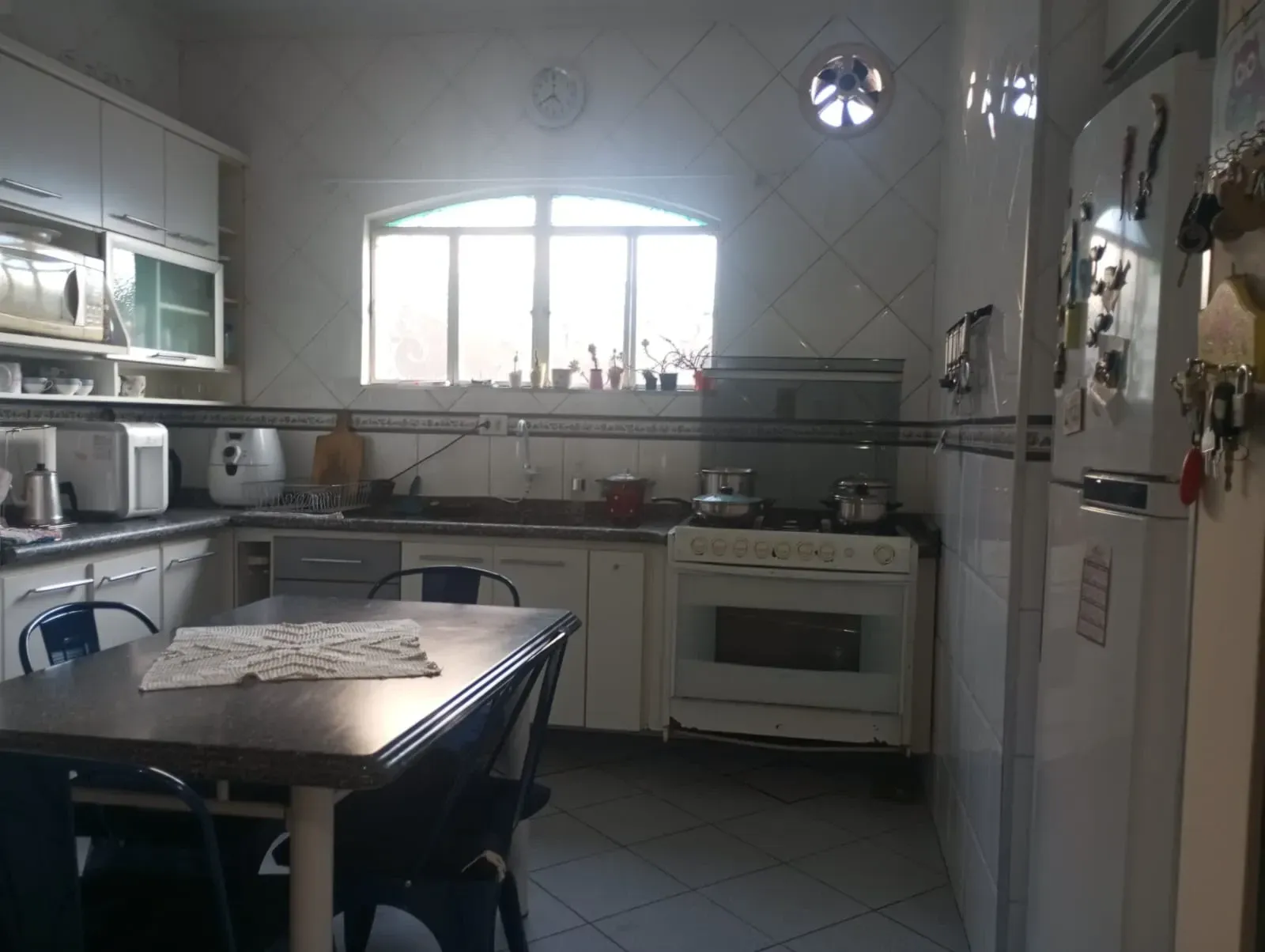 Imagem Sobrado com 3 Quartos à Venda ou Locação, 250 m² em Vila Brasileira - Mogi das Cruzes