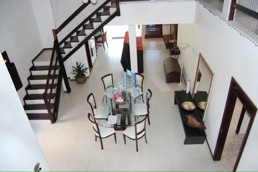 Imagem Casa à Venda em Lucena/PB com 5 Suítes e Acesso à Praia