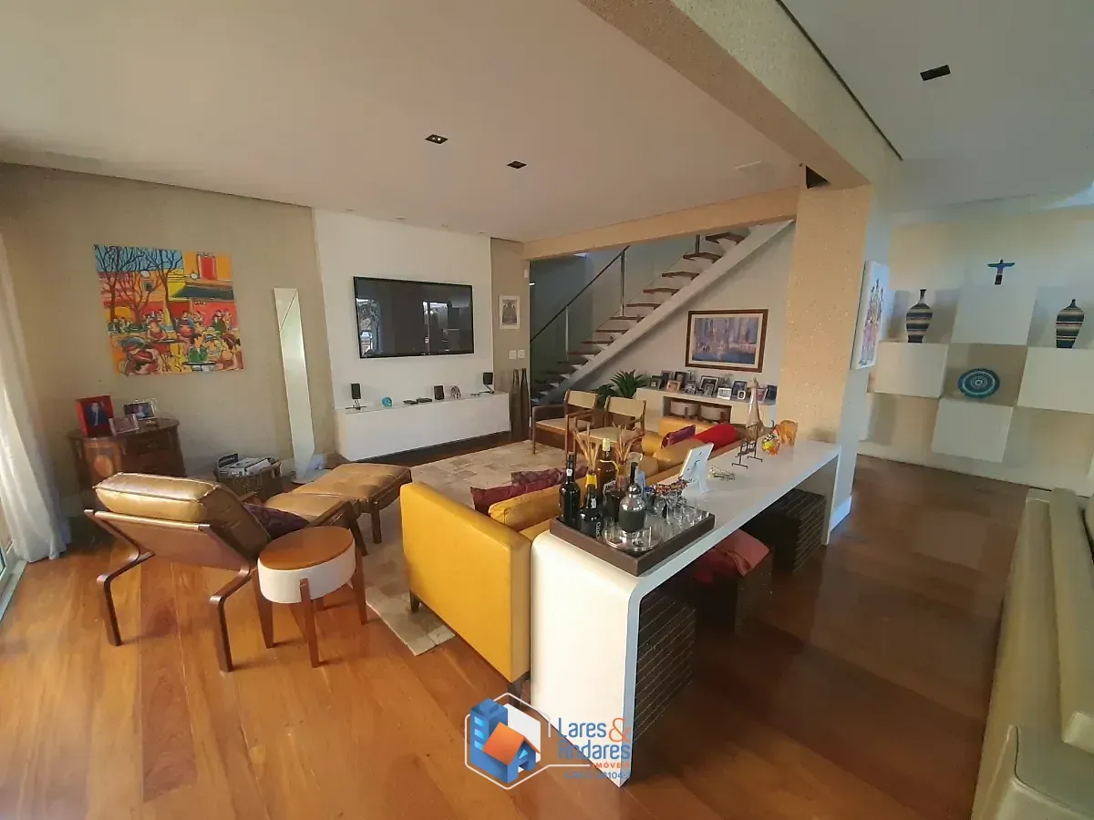 Imagem Casa no condomínio Villa Laplace para venda com 4 quartos, sendo 4 suítes, 575m²