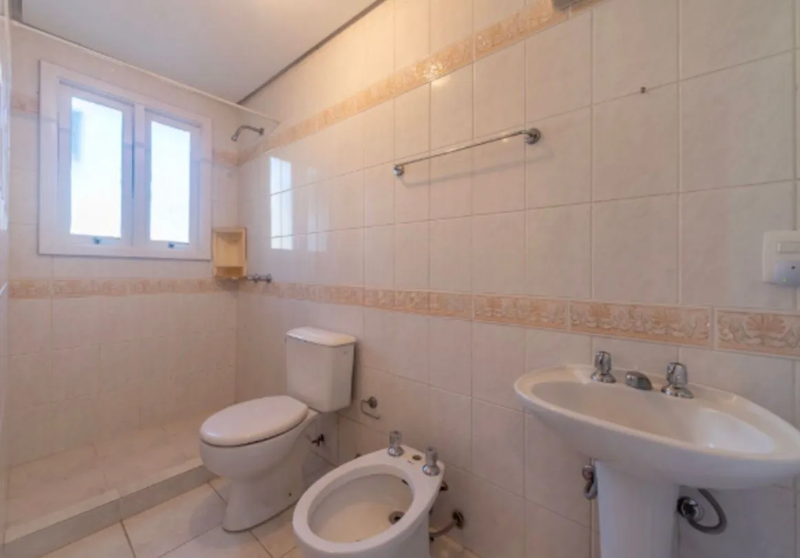Imagem Casa Ampla em Condomínio com Acesso ao Rio - 3 Dormitórios e Excelente Infraestrutura