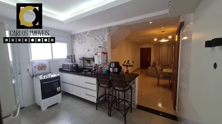 Imagem Casa sobreposta a venda, super bem localizada em Santos