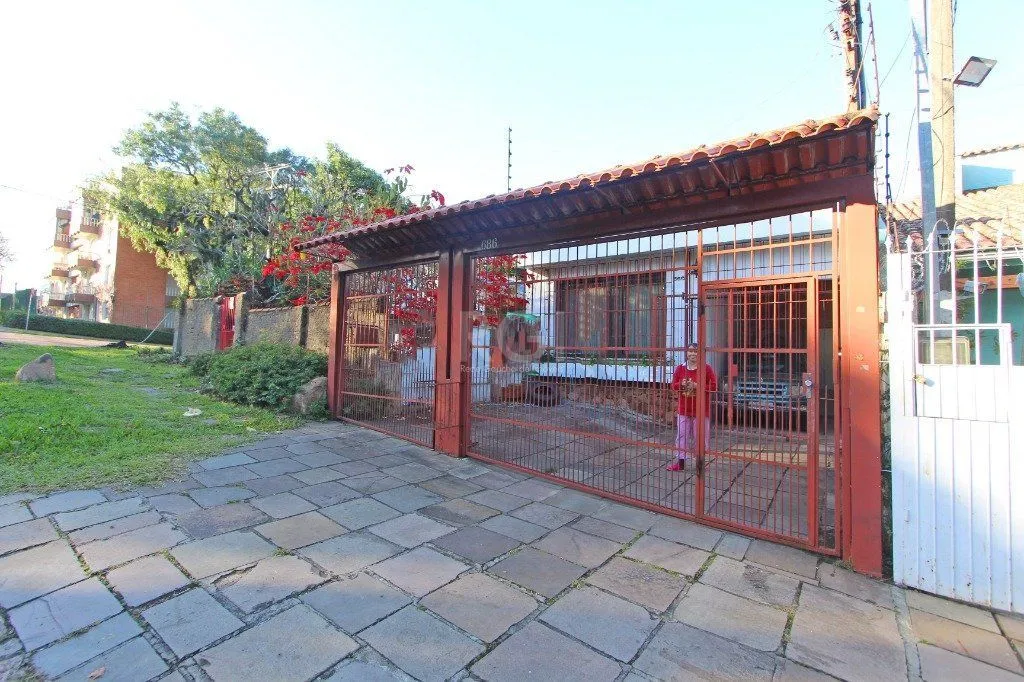 Imagem Casa para Venda - 160m², 4 dormitórios, sendo 1 suites, 3 vagas - Medianeira