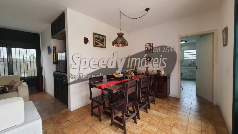 Imagem Sobrado 4 dormitórios no Guarujá, bairro Jardim Vigínia
