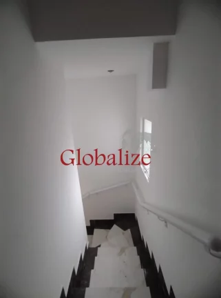 Imagem Sobrado em Vilagio no bairro do Estuário em Santos por R$515.000,00