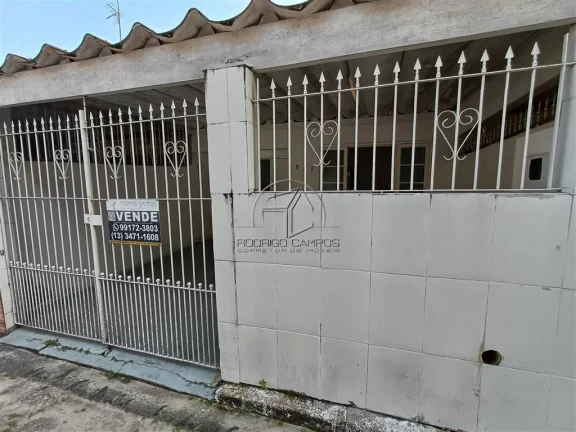 Imagem Casa Geminada 2 Quartos no Ocian, Praia Grande - Conforto e Segurança