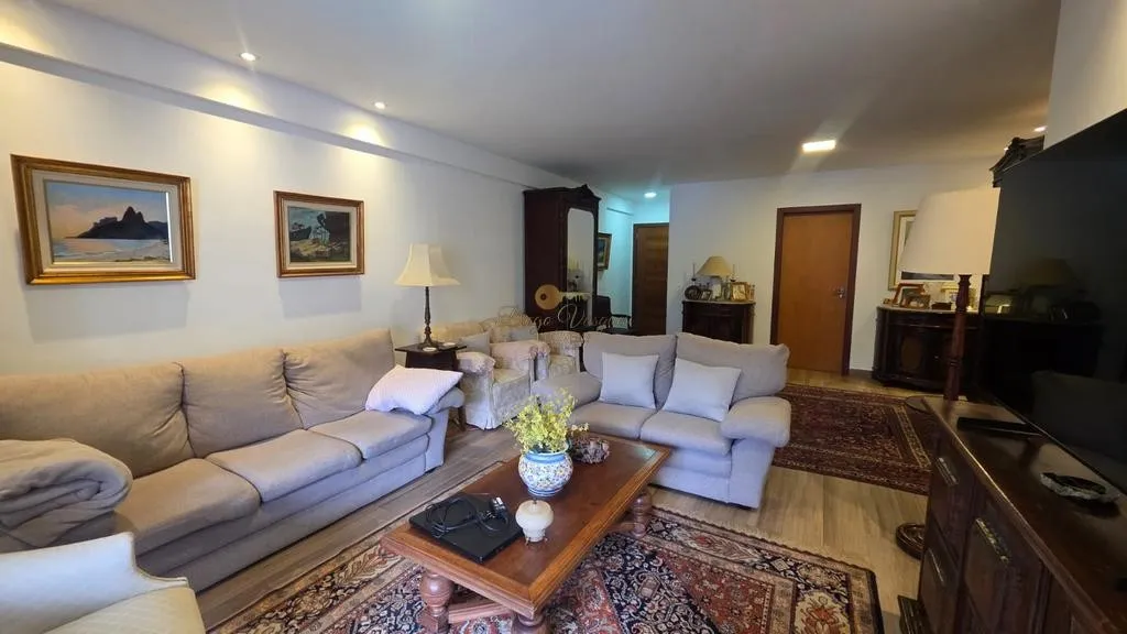 Foto do imóvel Apartamento para Venda em Teresópolis / RJ em Rua Alfredo Rebello Filho