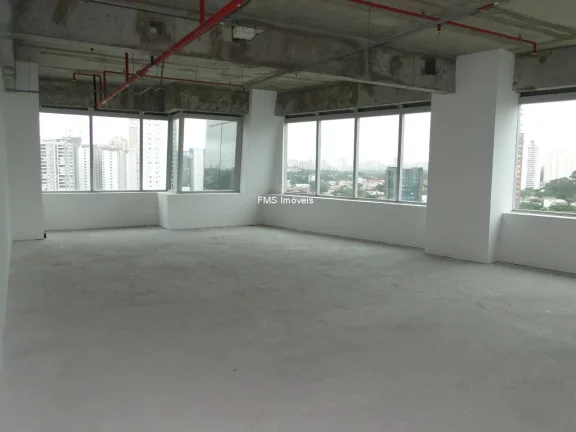 Imagem Conjunto Comercial de Alto Padrão com 8 Vagas de Garagem e 270m² - São Paulo-SP