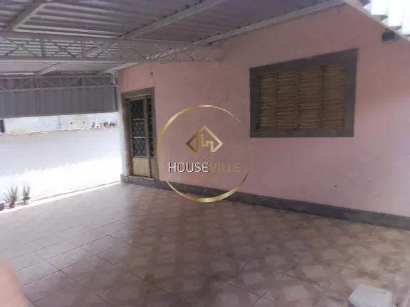 Imagem Casa 3 Dormitórios (1 suíte), 330 m2 em Heliodora Minas Gerais.