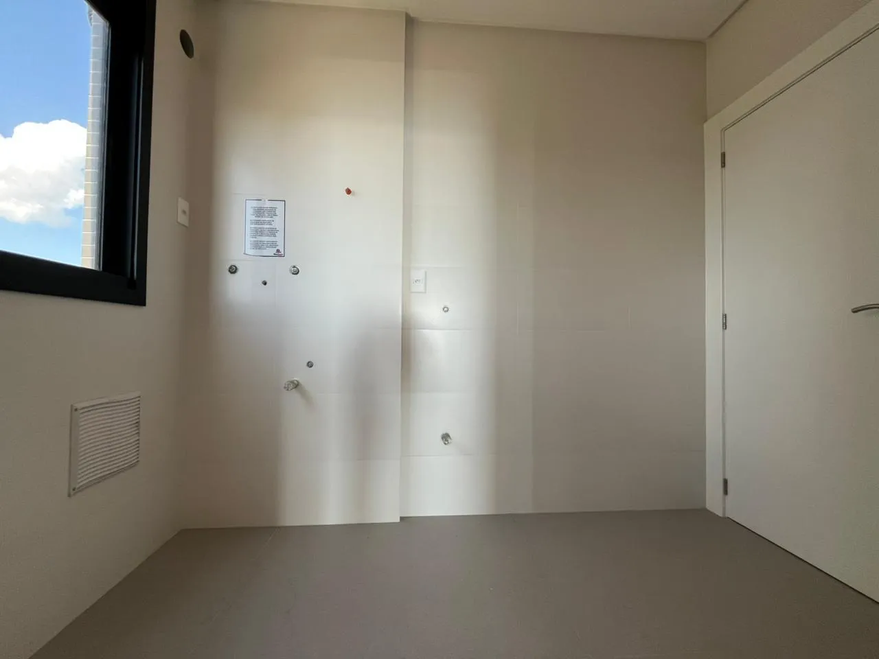 Imagem Apartamento com vista para o mar à venda com 197m2 por R$ 4.000.000,00
