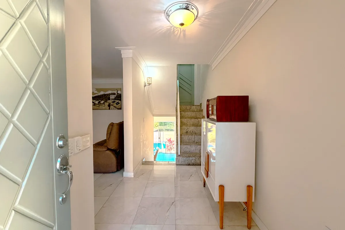Imagem Sobrado para venda em Represa com 4 quartos, sendo 4 suítes, 297m2