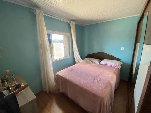 Imagem Casa para Venda em Concórdia, Industriários, 2 dormitórios, 1 banheiro, 2 vagas