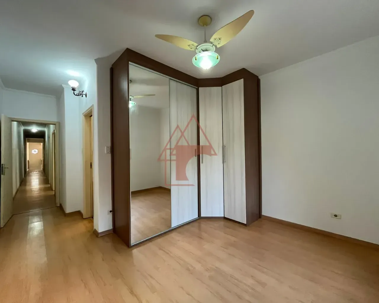 Imagem Casa com 3 Quartos à Venda, 127 metros em Encruzilhada - Santos