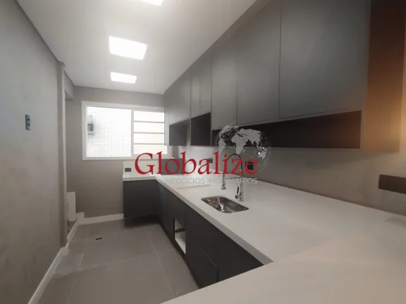 Imagem Apartamento à venda com 80m², 2 quartos e vista mar por R$729.000,00 no Gonzaga em Santos
