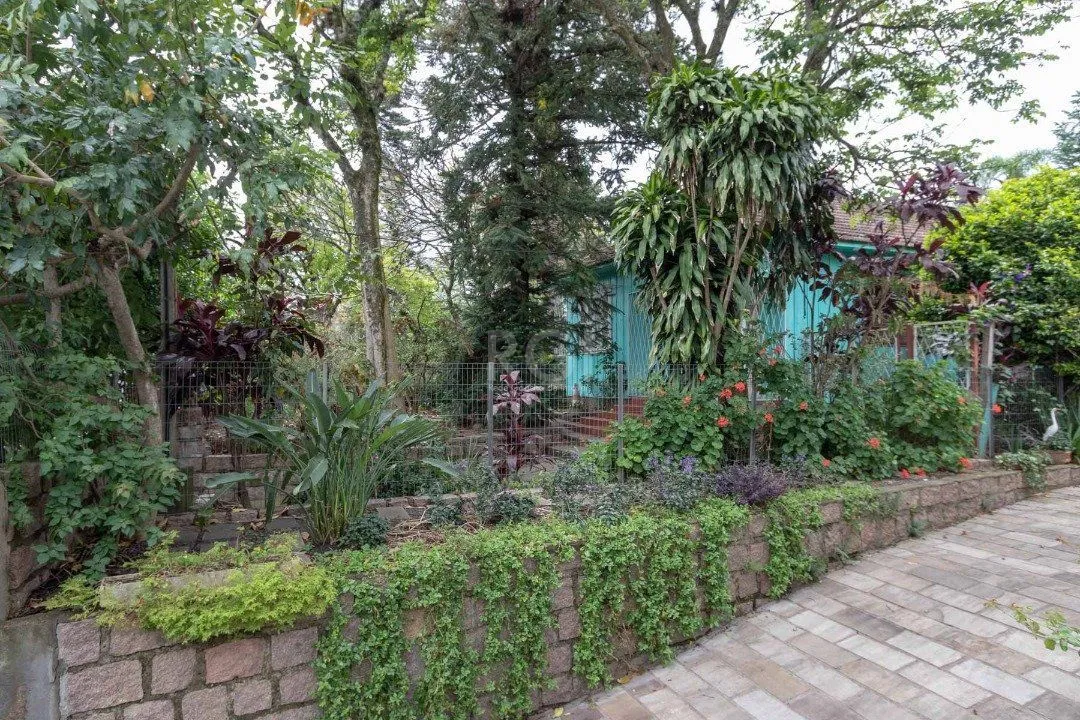 Imagem Casa para Venda - 200.81m², 4 dormitórios, sendo 1 suites, 5 vagas - Tristeza