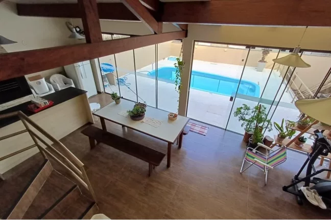 Imagem Casa para venda no bairro Jardim do Salso em Porto Alegre