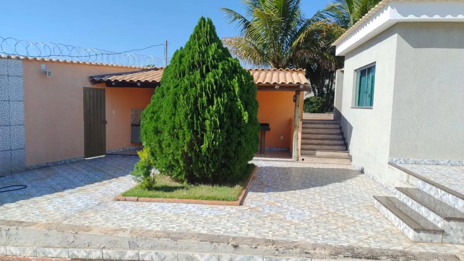 Imagem Vendo lindíssima chácara em Rio Manso com 720 m² de terreno.