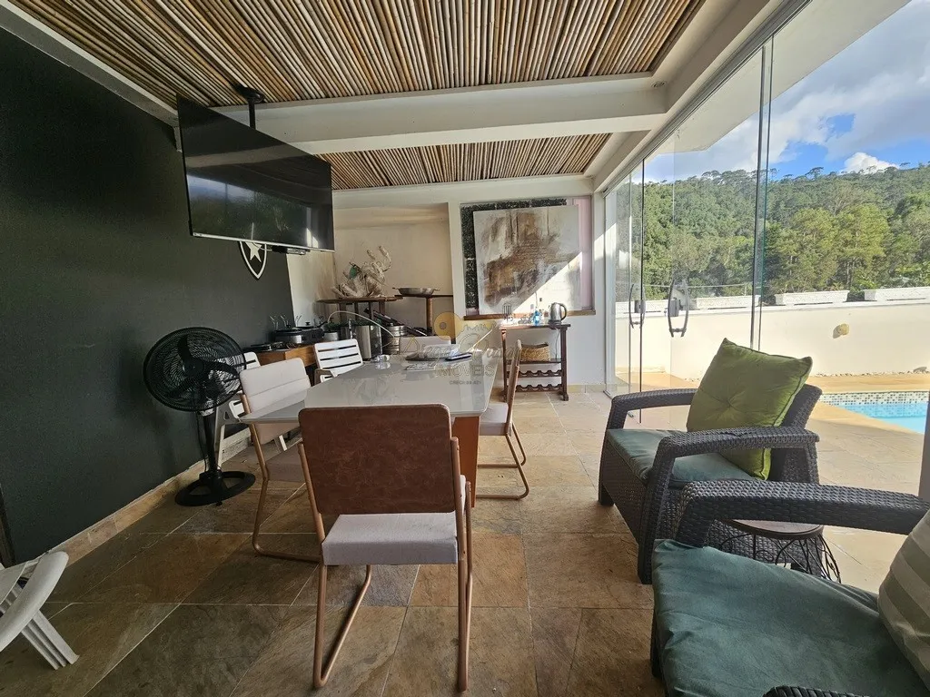 Imagem Casa em Condomínio para Venda em Teresópolis / RJ no bairro Cruzeiro
