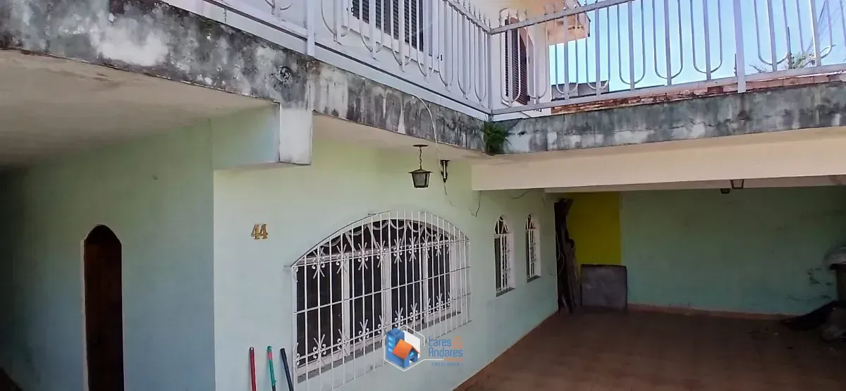Imagem Casa de vila para venda em Vila Romano com 4 quartos, sendo 1 suíte, 190m²