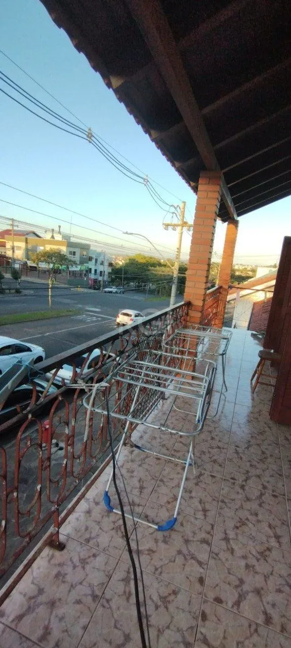 Imagem Casa de 4 dormitórios no bairro Parque Santa Fé