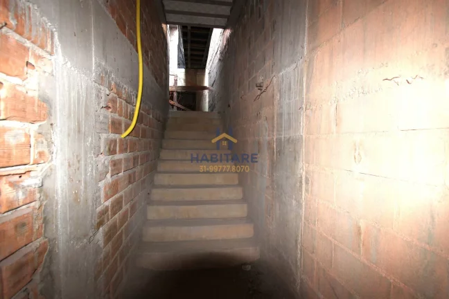 Imagem PRÉDIO RESIDENCIAL PARA 12 APARTAMENTOS E COBERTURA