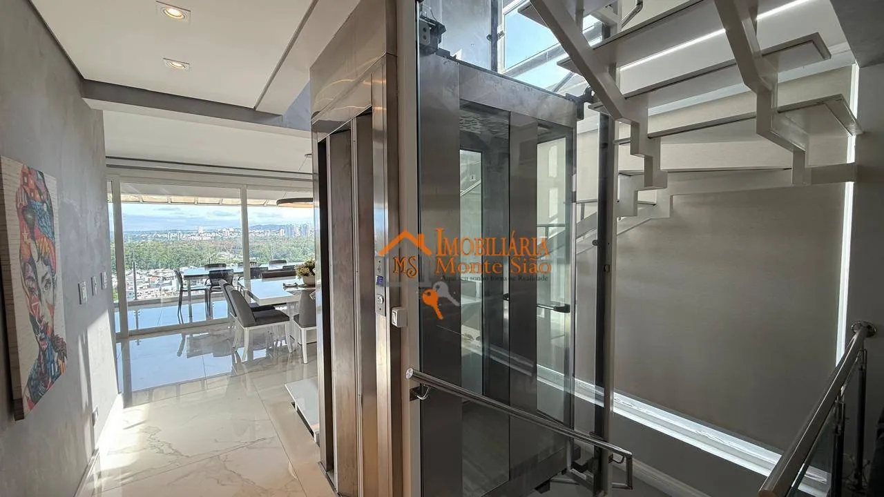 Imagem Sobrado com 5 dormitórios à venda, 450 m² por R$ 3.600.000,00 - Fazenda Rodeio - Mogi das Cruzes/SP