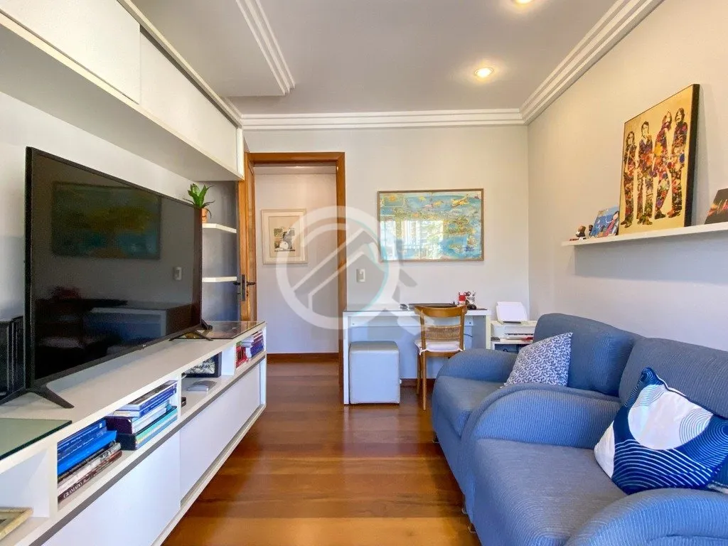 Imagem Apartamento semimobiliado de 140m², 3 dormitórios, sendo 1 suíte com sacada, living super amplo p...