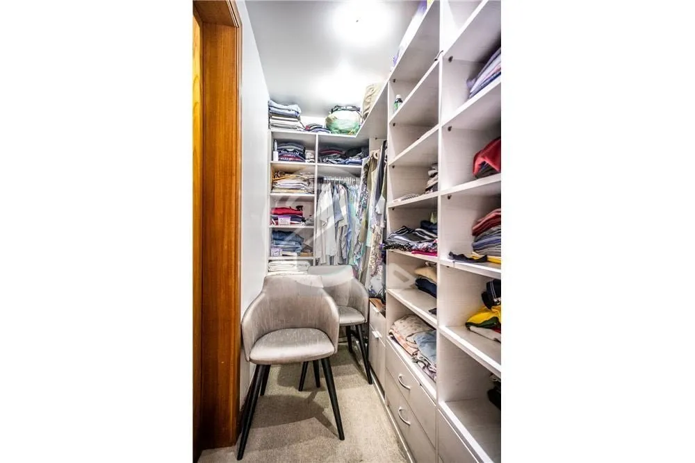 Imagem Um belo apartamento, localizado na parte alta da Lucas de oliveira. Fachada com Ã³timo acabamento, Ã...
