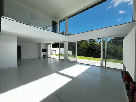 Imagem Casa em Condomínio para venda no bairro Vila Nova em Porto Alegre