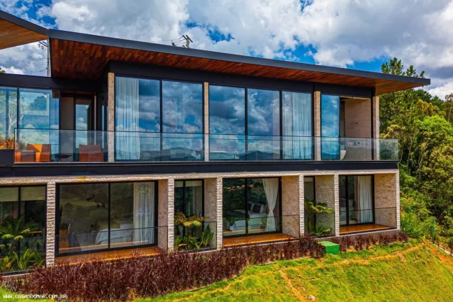 Imagem Casa para Venda em Campos do Jordão / SP no bairro Descansópolis