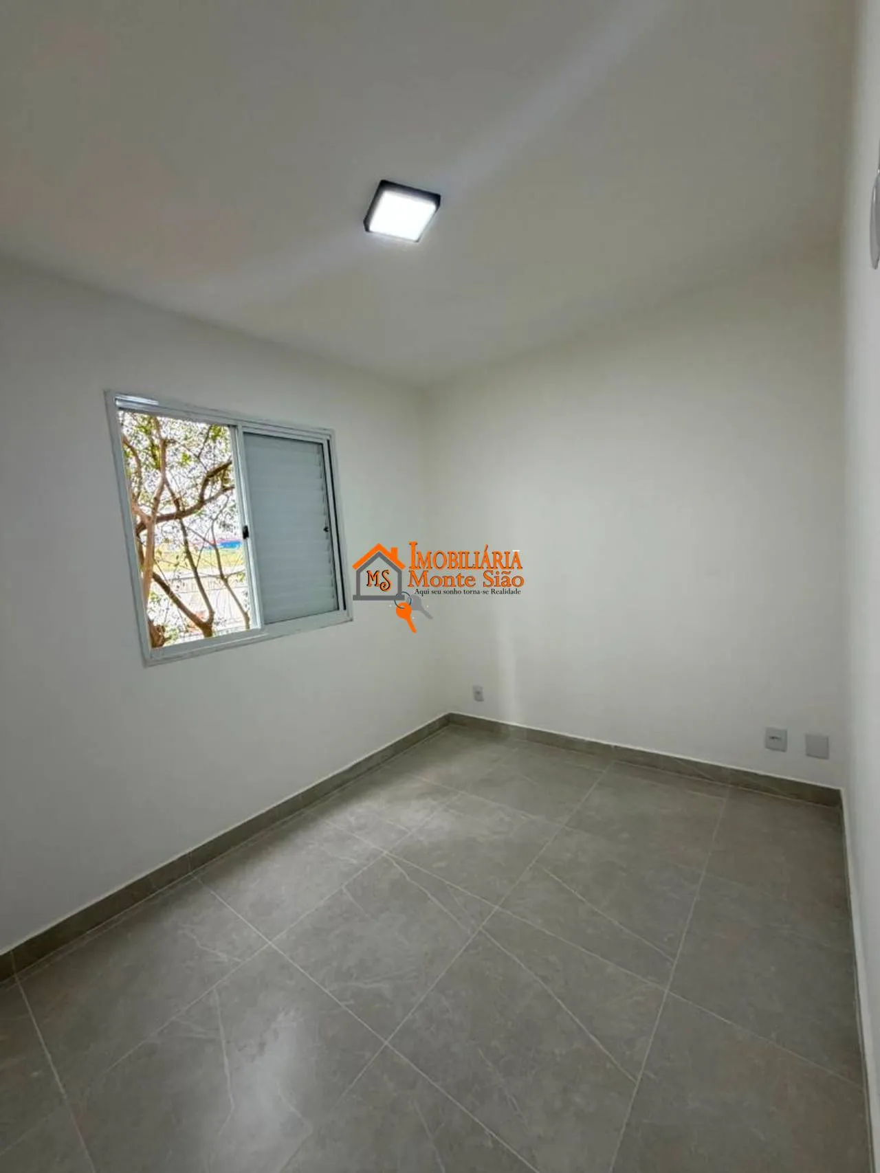 Imagem Apartamento com 2 dormitórios à venda, 44 m² por R$ 265.000,00 - Parque Industrial Cumbica - Guarulhos/SP