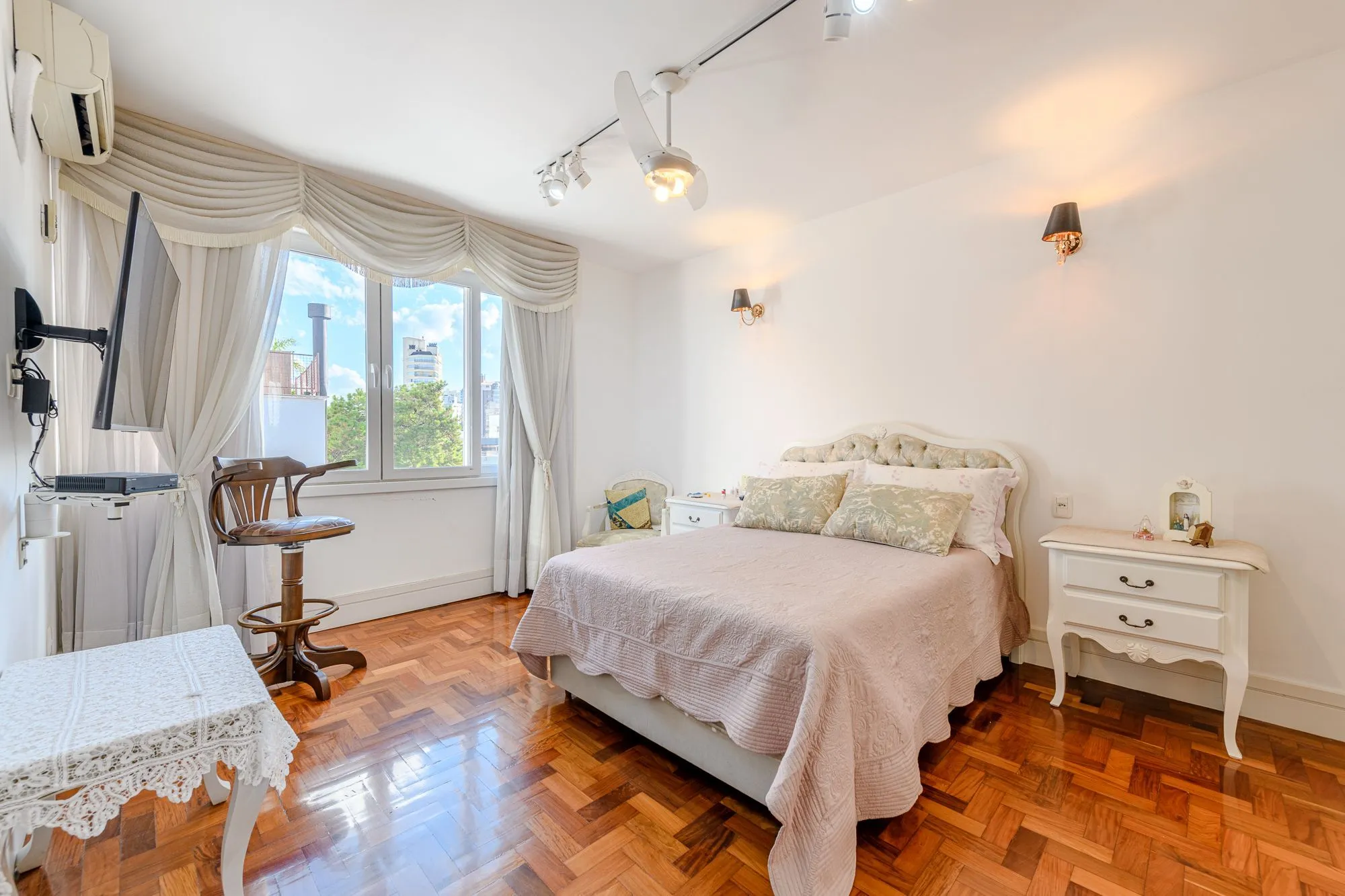 Imagem Apartamento com cobertura a venda no bairro Petrópolis