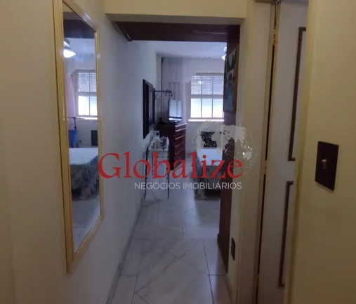Imagem Belíssimo apartamento em Santos na Ponta da Praia a uma quadra da praia com 3 dormitórios, uma suíte e varanda à venda por R$ 1.012.000,00