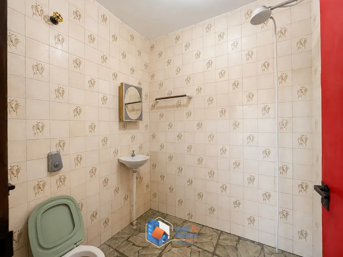 Imagem Casa para venda em Jardim Shangrilá (Zona Norte) com 3 quartos, 250m²