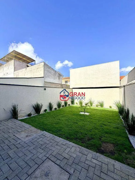 Imagem Triplex de Alto Padrão à Venda - Bairro São Pedro / SJP