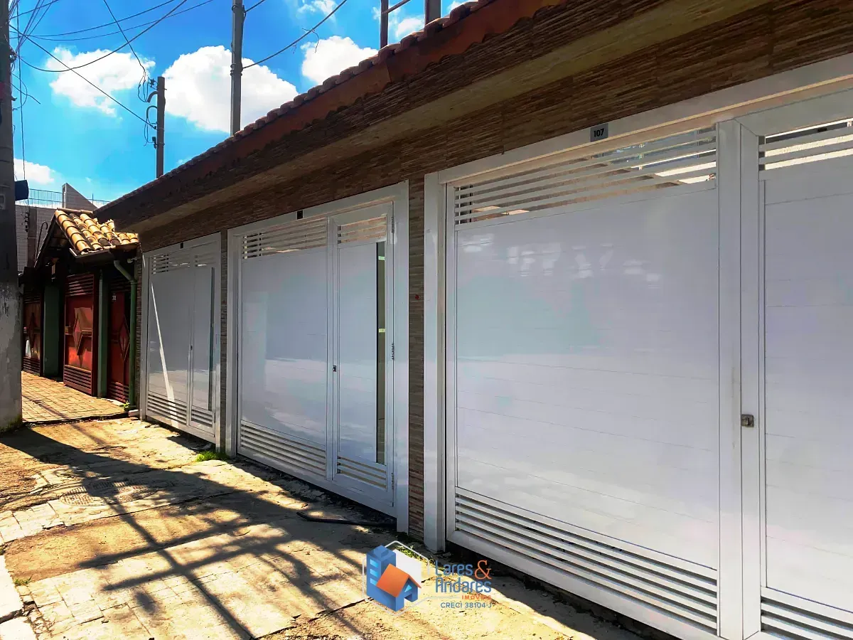Imagem Sobrado para venda em Interlagos com 3 quartos, sendo 1 suíte, 133m²