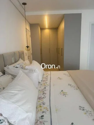 Imagem Sobrado mobiliado com 3 dormitórios à venda, 220 m² por R$ 2.400.000 - Jardins Versalhes - Aparecida de Goiânia/GO