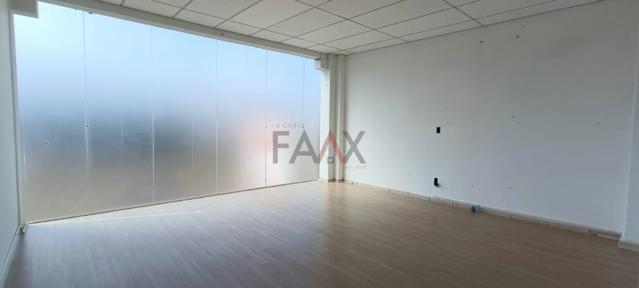 Imagem Sala comercial aonde era o Carro quebrado no Centro em Guarapuava PR