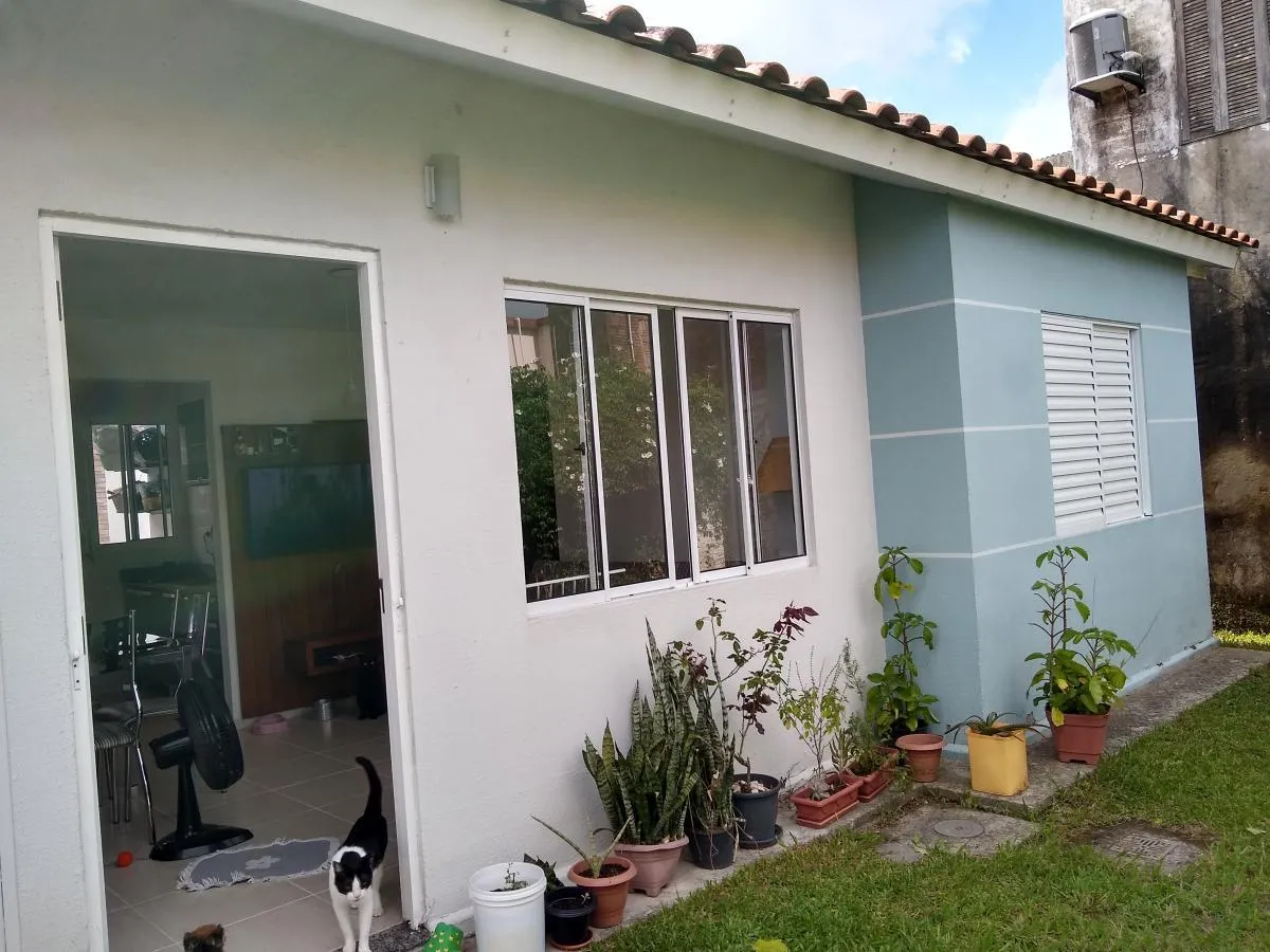 Imagem Casa para Venda em Pelotas, Fragata, 2 dormitórios, 1 banheiro, 1 vaga