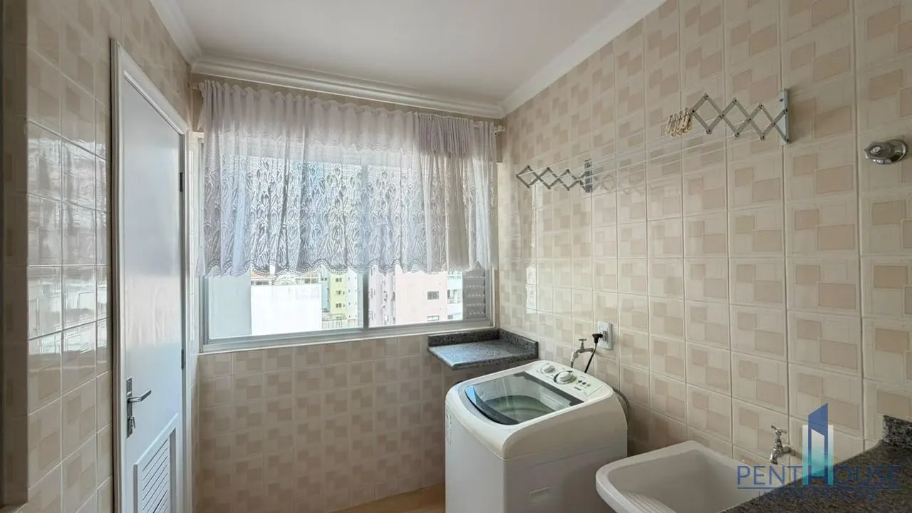 Imagem Apartamento Zona Central para Venda em Balneário Camboriú, CENTRO, 3 dormitórios, 1 suíte, 3 banheiros, 1 vaga