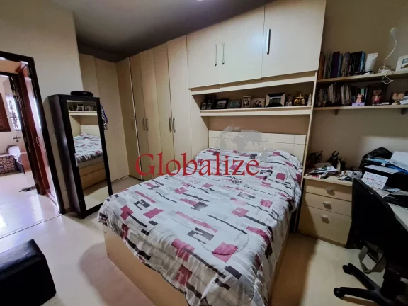 Imagem Sobrado à venda com 118m², 3 quartos, 2 suítes, 2 vagas, churrasqueira por R$1015.000,00 no Boqueirão em Santos