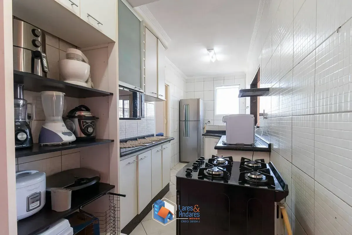 Imagem Sobrado para venda em Jardim São Carlos (Zona Leste) com 4 quartos, sendo 1 suíte, 400m²