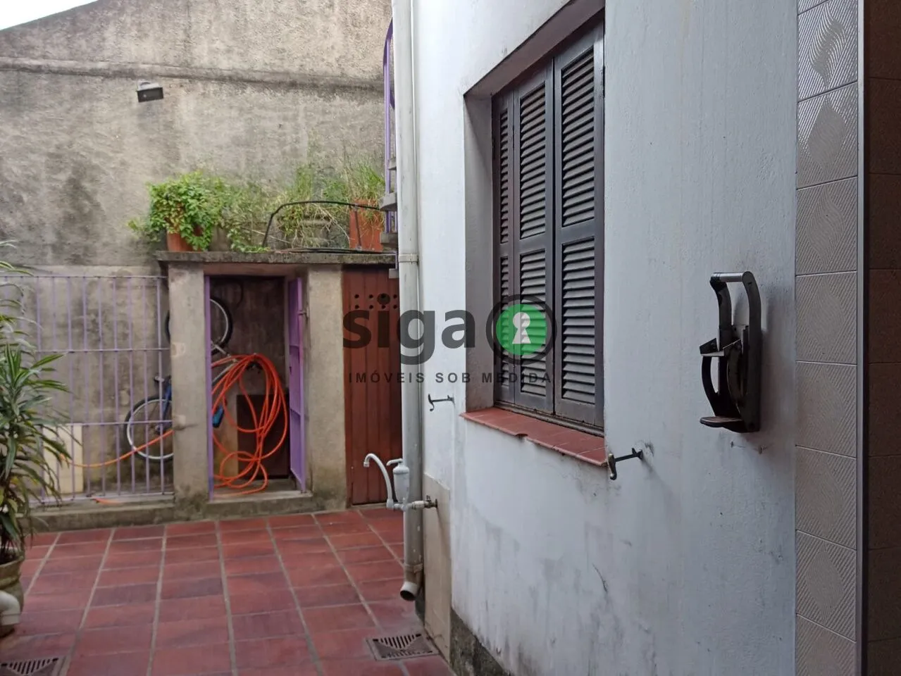Imagem Casa com 441 m² de terreno em localização estratégica ? Espaço, conforto e excelente potencial