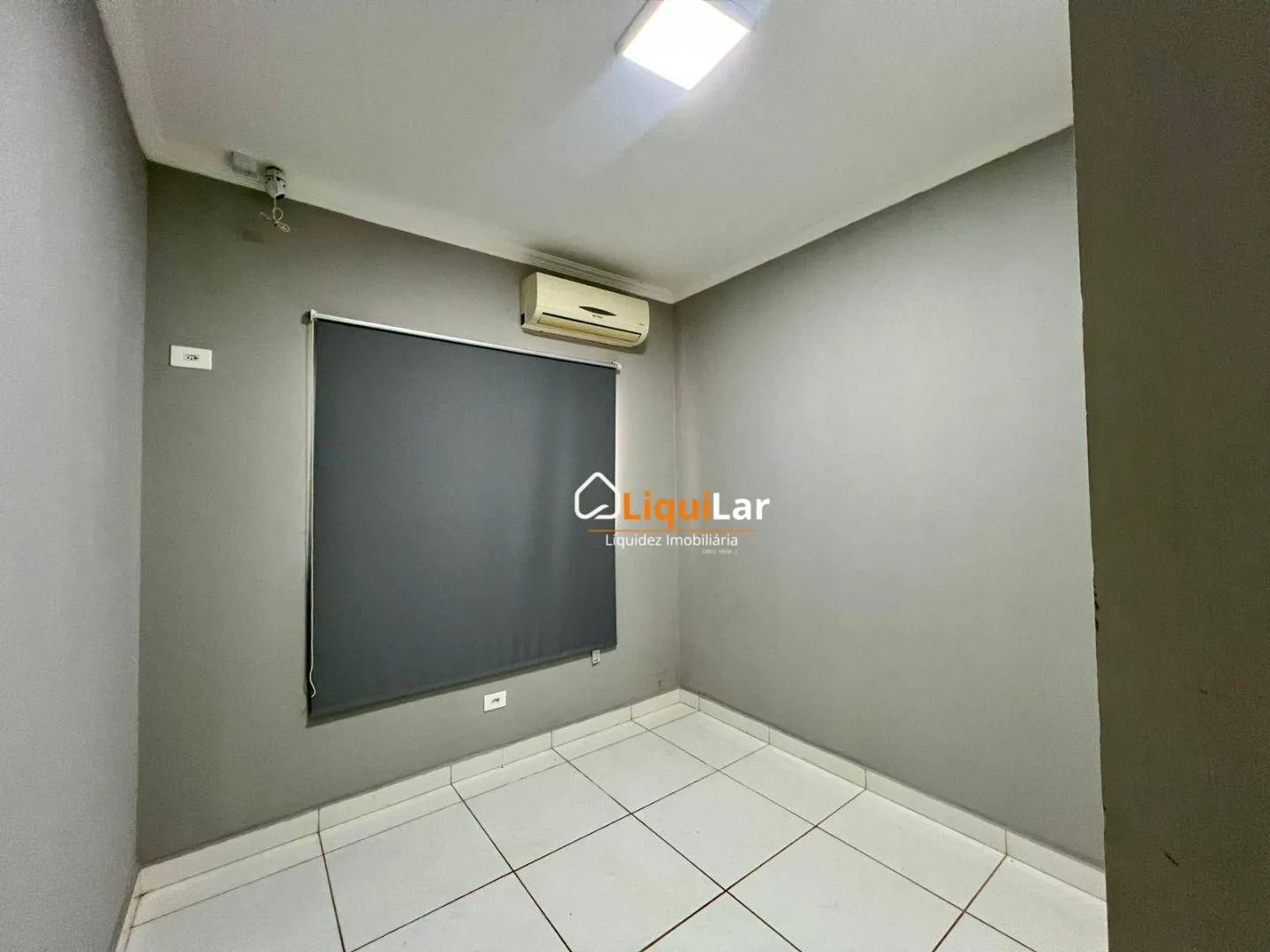 Imagem Casa Térrea à Venda no Condomínio Villa de Espanha com Suíte, Varanda Gourmet e Energia Fotovoltaica